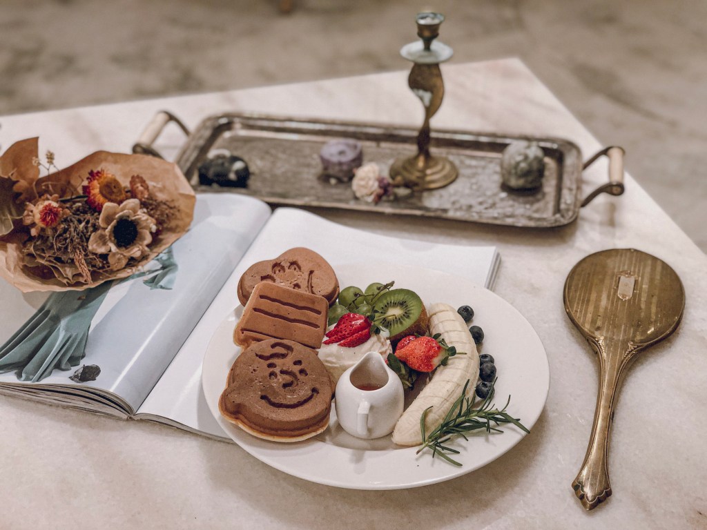 sansan小矮走跳日記-中山站咖啡廳 走進屋子裡 House go in 季節水果冰淇淋鬆餅