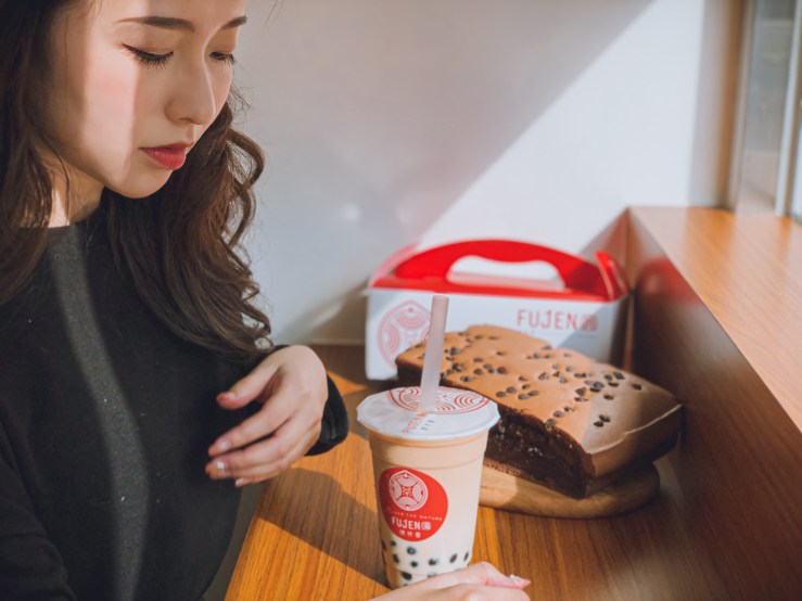 馥珍圓推薦 台北下午茶手搖店 前五人氣飲品 阿薩姆歐蕾加珍珠 | sansan小矮人走跳日記