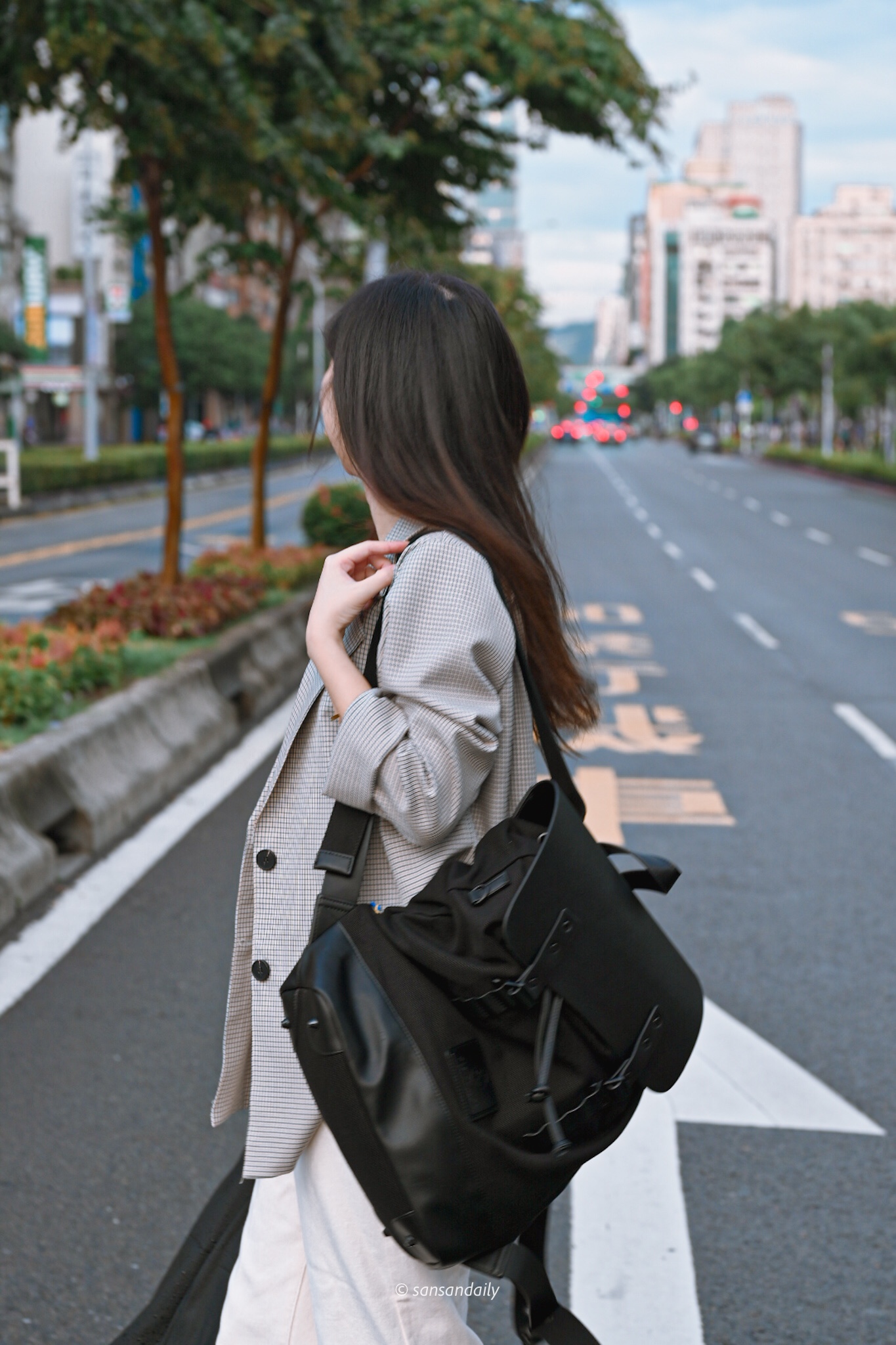 sansan小矮人走跳日記_ion water寶礦力水得