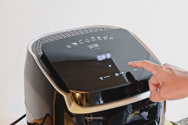 鍋寶 智慧多功能氣炸烤箱12L 開箱 @sansan小矮人走跳日記