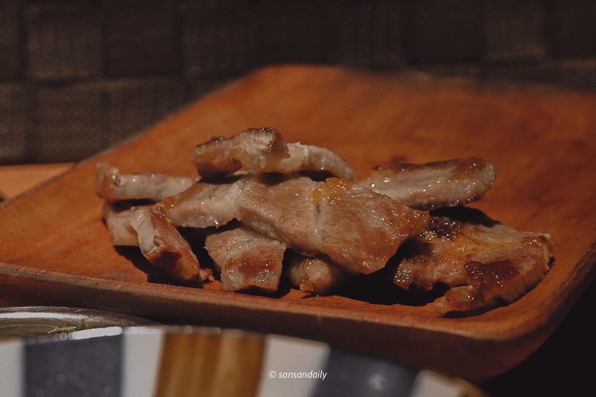 木盤上一些韓式燒肉切片