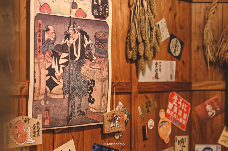 微風建一食堂包廂懸掛日本浮世繪掛軸