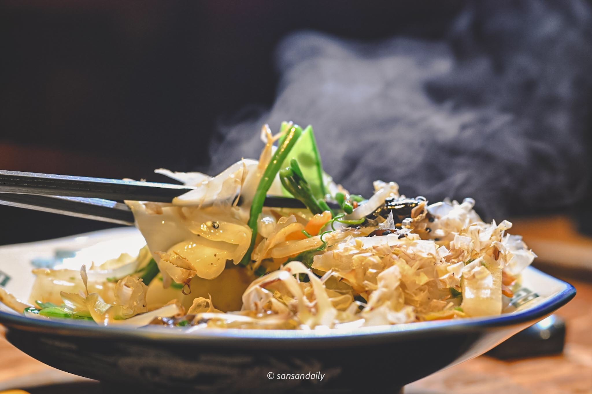 冒著煙的烤時蔬