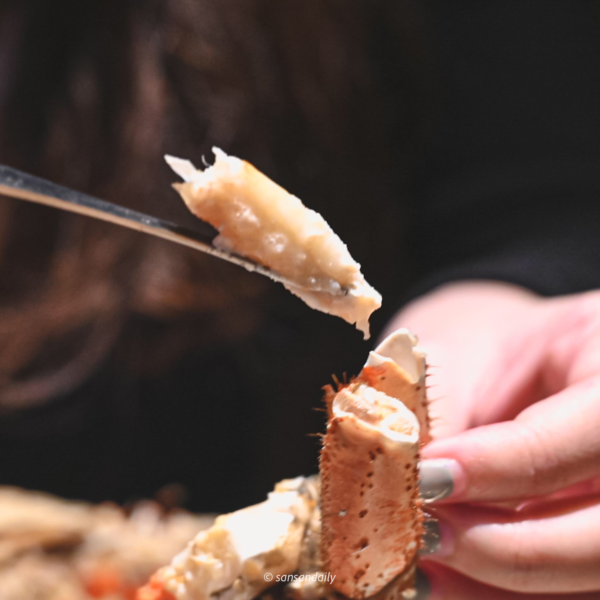 碩大飽滿的麵包蟹蟹腳肉
