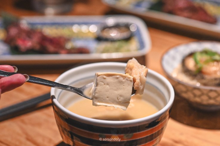 鮭魚味噌配料 大塊豆腐、大塊鮭魚肉