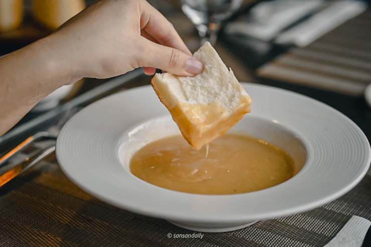 Mr.Tom爐烤肋眼牛排配餐 起司軟法沾濃湯