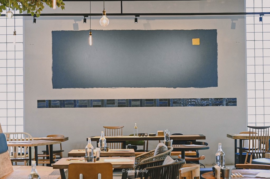 GUMGUM Beer & Wings雞翅酒吧內科店 簡約牆面局部特寫