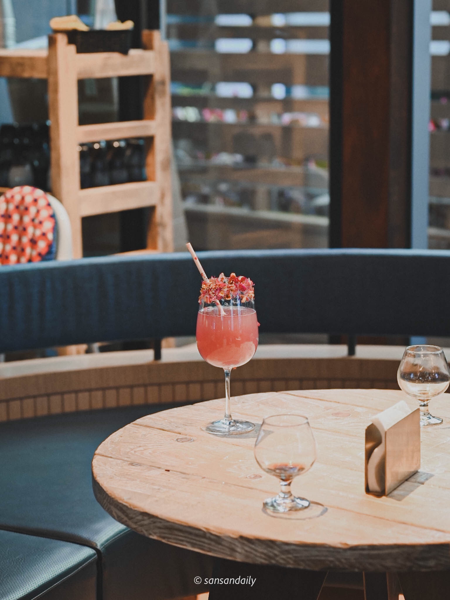 GUMGUM Beer & Wings洗頭洗到天亮的熟女調酒