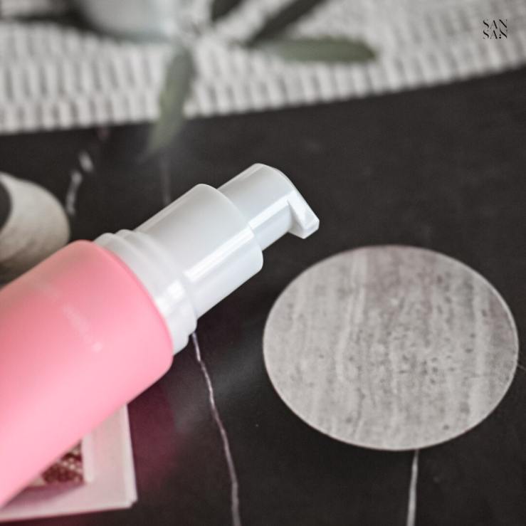 Tres特莉斯 親膚美肌隔離乳 軟管壓頭特寫