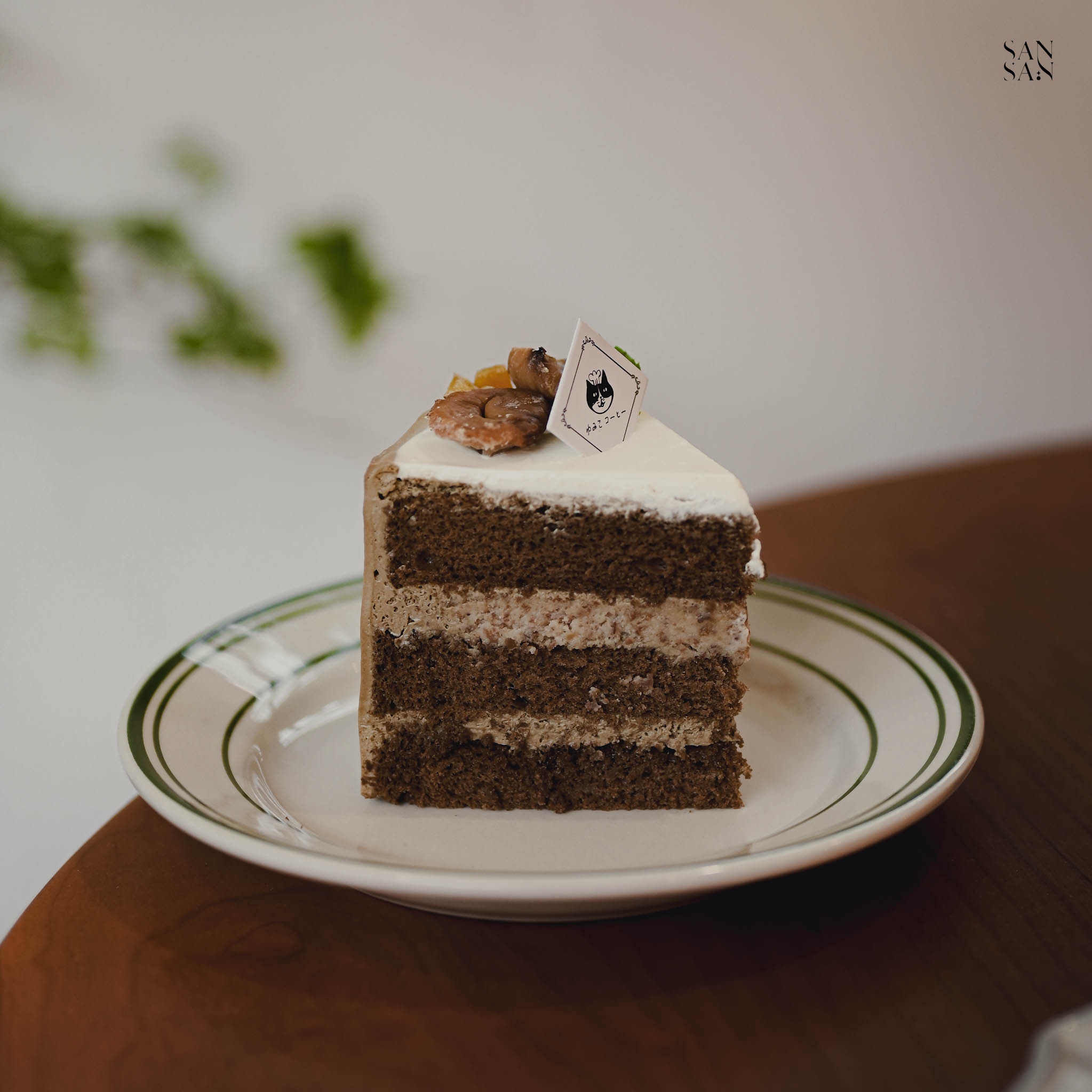 友美子珈琲 焙茶栗子口味戚風蛋糕特寫