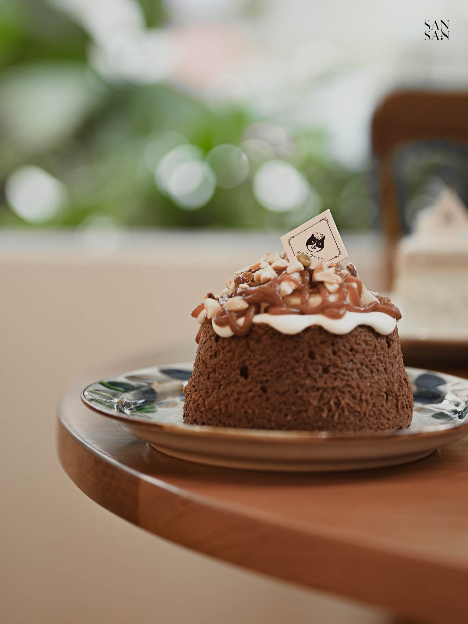 整顆戚風蛋糕特寫