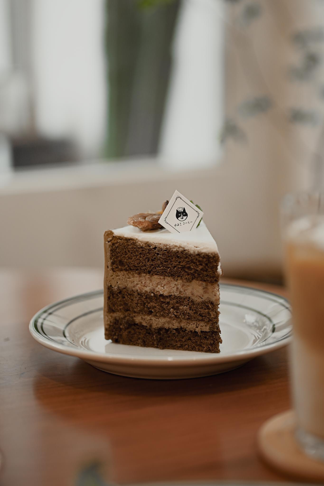 焙茶栗子口味戚風蛋糕特寫