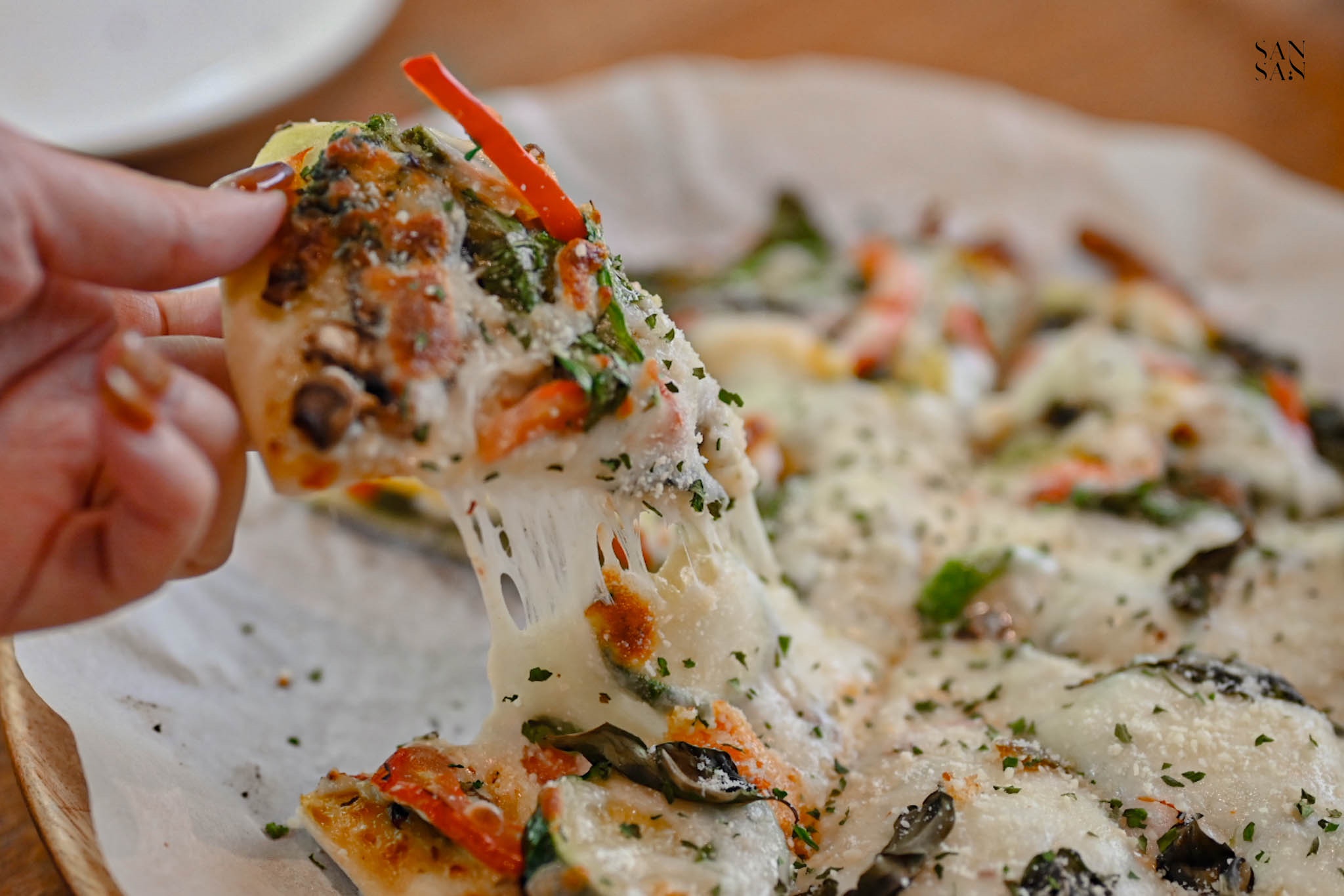 手工披薩牽絲特寫