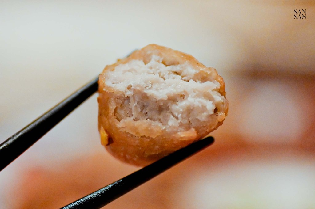 有雞料理招牌菜 四寶拼盤：芋泥丸內餡特寫