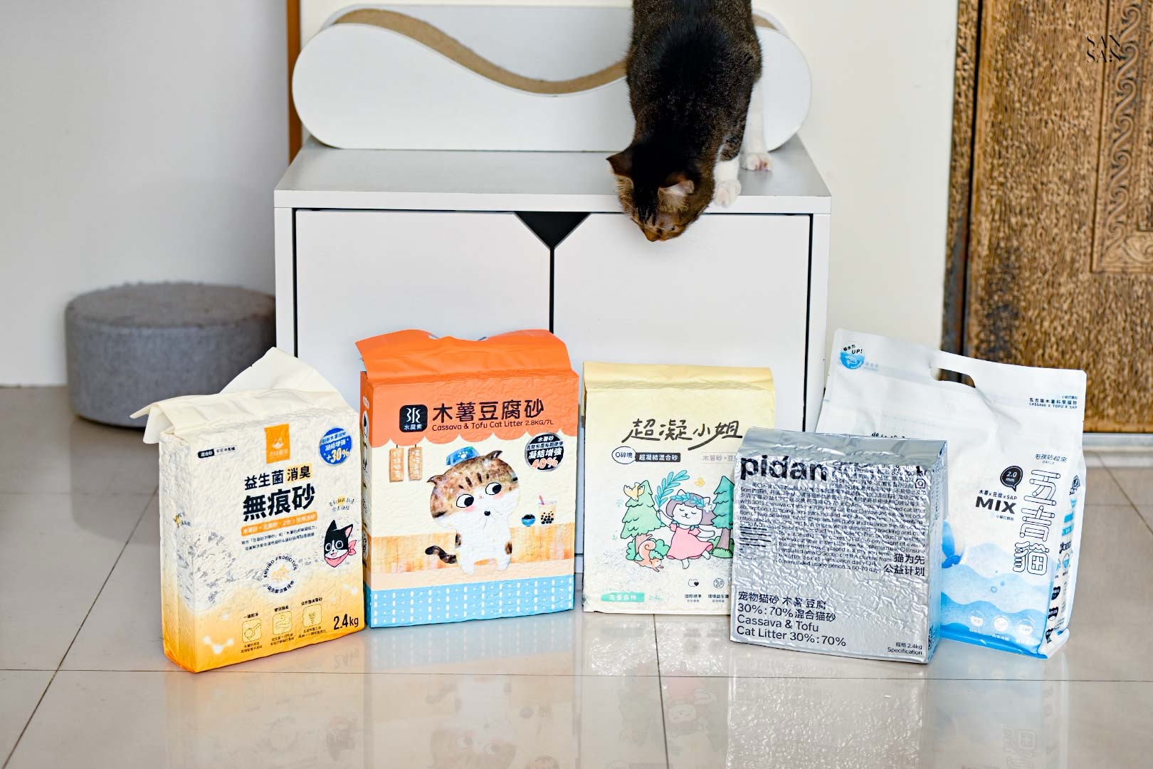 五款木薯豆腐砂 開箱合照：汪喵星球、水魔素、超凝小姐、五吉貓、pidan